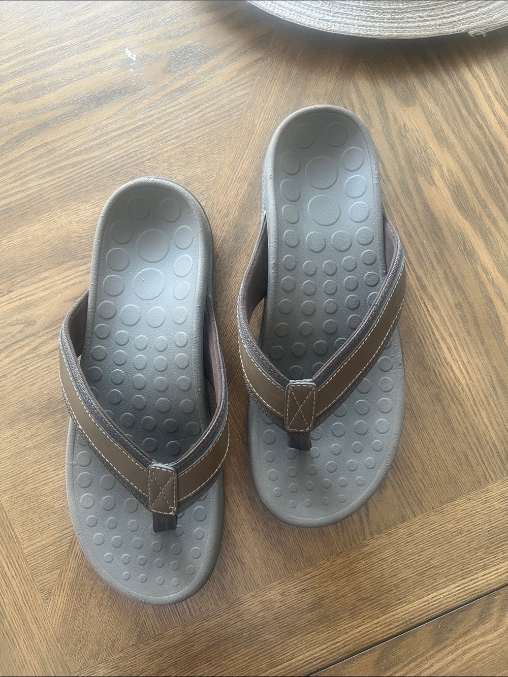 Vionic Flip Flop with Brown Straps - Picture 2 of 9